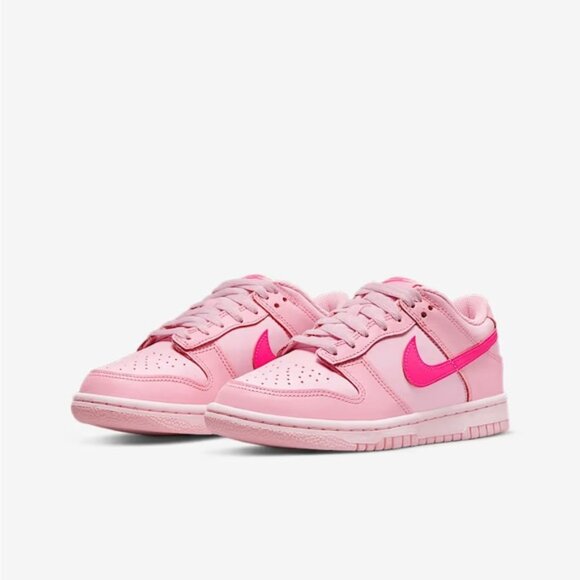 Nike dunk Low Gs Triple Pink Athletic Shoes - Picture 1 of 8